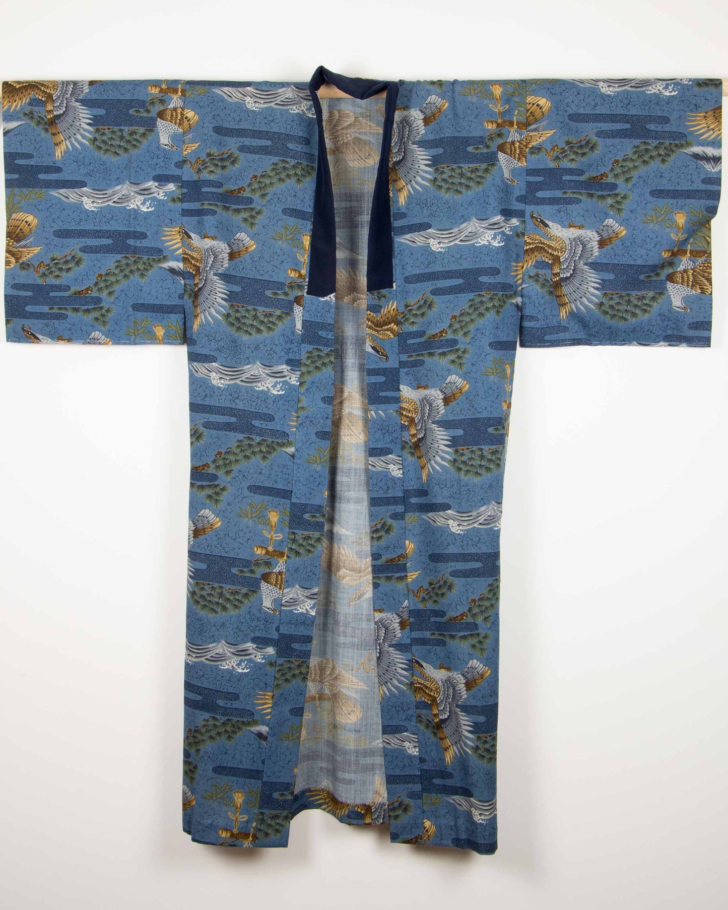 Hawk & Pine Juban