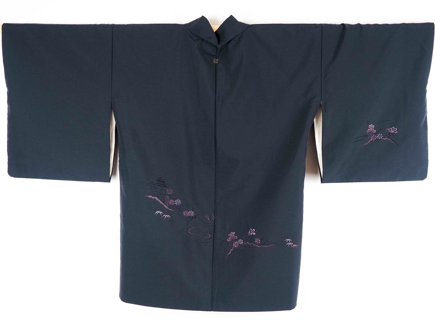Embroidered Landscape Motif Haori
